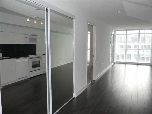711 - 151 Dan Leckie Way, Condo with 1 bedrooms, 2 bathrooms and 1 parking in Toronto ON | Image 3