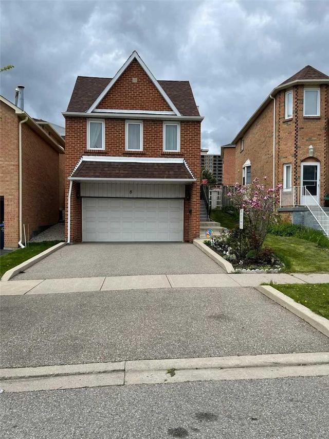 8 Keewatin Gate, House detached with 4 bedrooms, 3 bathrooms and 4 parking in Brampton ON | Image 1