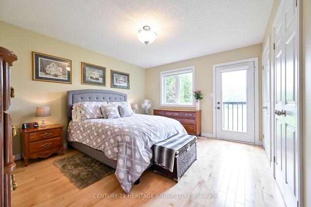 unit 2 - 10 Zimmerman Dr, Condo with 3 bedrooms, 3 bathrooms and 2 parking in Caledon ON | Image 3