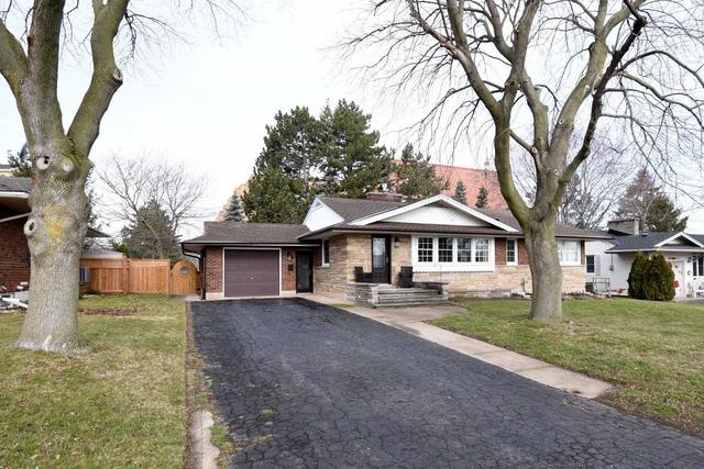 9 Cherrywood Ave, House detached with 3 bedrooms, 2 bathrooms and 7 parking in Grimsby ON | Image 23