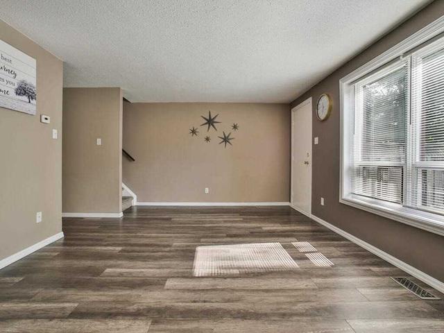 24 - 280 Thaler Ave, Townhouse with 3 bedrooms, 1 bathrooms and 1 parking in Kitchener ON | Image 2