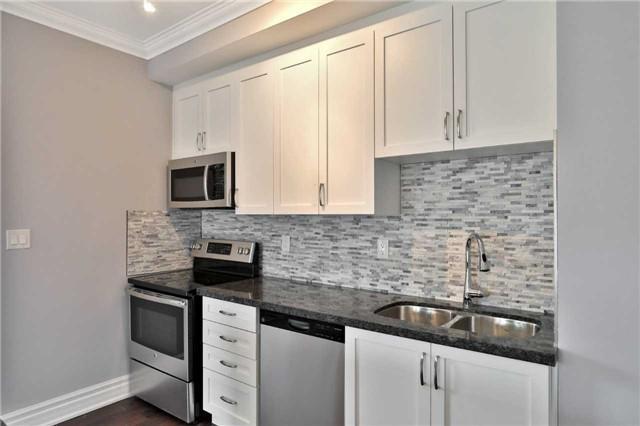 205 - 34 Plains Rd, Condo with 2 bedrooms, 2 bathrooms and 2 parking in Burlington ON | Image 8