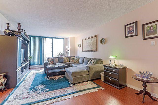 1012 - 4 Kings Cross Rd, Condo with 3 bedrooms, 2 bathrooms and 2 parking in Brampton ON | Image 5