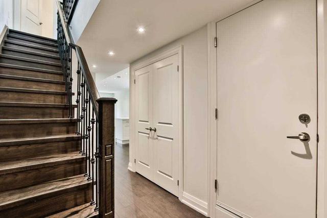 11 Denison Rd E, House detached with 3 bedrooms, 4 bathrooms and 2 parking in Toronto ON | Image 13