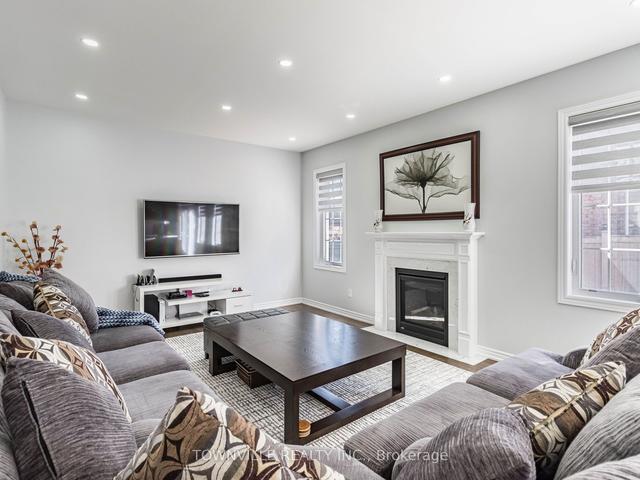 32 Sarno Rd, House detached with 5 bedrooms, 4 bathrooms and 4 parking in Brampton ON | Image 6