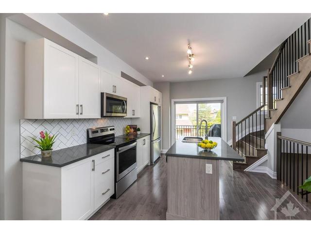 726 Reverie Private, Townhouse with 3 bedrooms, 4 bathrooms and 2 parking in Ottawa ON | Image 10