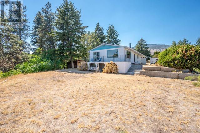 694 Pineview Drive, House detached with 3 bedrooms, 1 bathrooms and 6 parking in Okanagan Similkameen I BC | Image 19