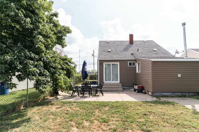 117 Grantham Ave S, House detached with 3 bedrooms, 1 bathrooms and 5 parking in St. Catharines ON | Image 9