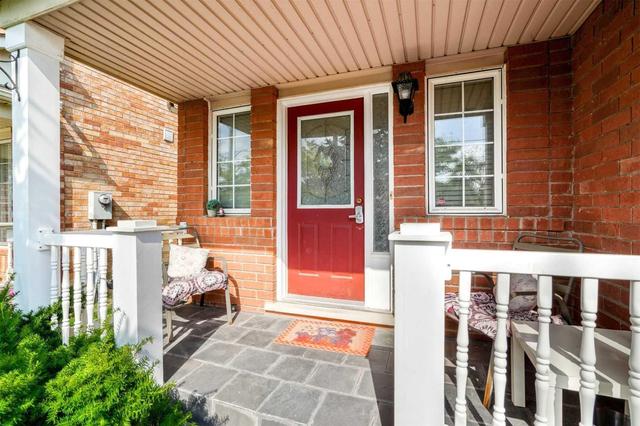 669 Thompson Rd S, House semidetached with 3 bedrooms, 3 bathrooms and 2 parking in Milton ON | Image 3
