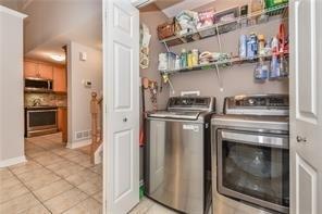 137 Lynch Circ, House attached with 3 bedrooms, 3 bathrooms and 1 parking in Guelph ON | Image 10