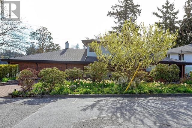 943 Forshaw Rd, House detached with 3 bedrooms, 3 bathrooms and 6 parking in Esquimalt BC | Image 5