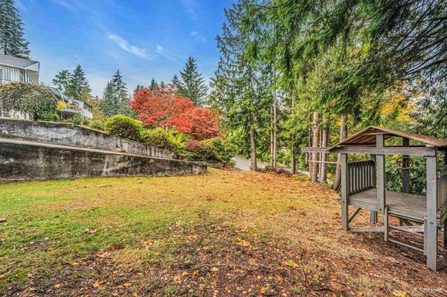 37 Seaview Drive, House detached with 5 bedrooms, 2 bathrooms and null parking in Port Moody BC | Image 35