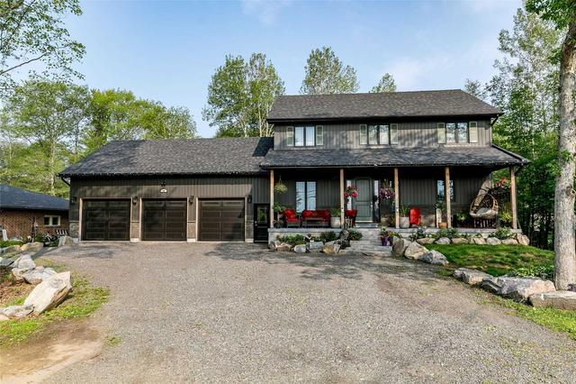 310 Jones Rd, House detached with 3 bedrooms, 5 bathrooms and 10 parking in Gravenhurst ON | Image 1
