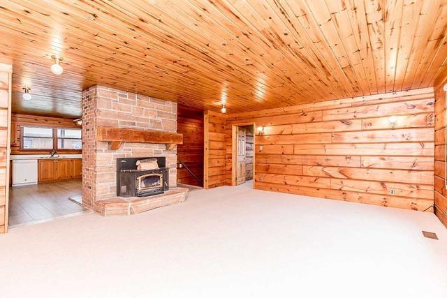 5181 County Rd 27 Rd, House detached with 3 bedrooms, 2 bathrooms and 40 parking in Innisfil ON | Image 4
