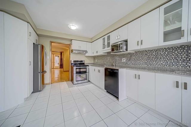 3a Humber Hill Ave, House semidetached with 3 bedrooms, 3 bathrooms and 2 parking in Toronto ON | Image 3