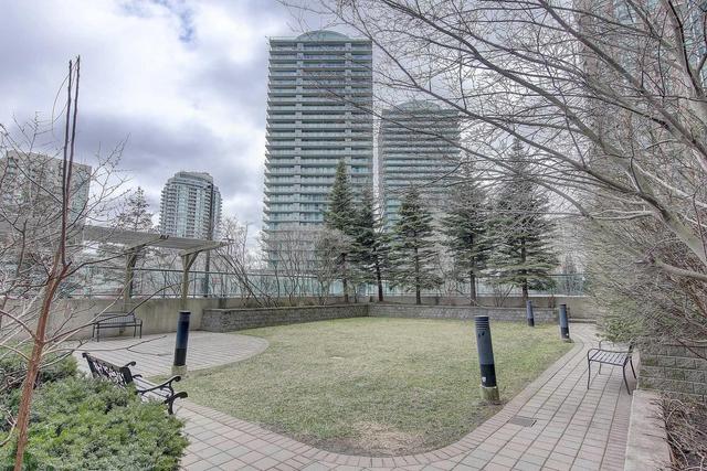 101 - 7 Lorraine Dr, Condo with 2 bedrooms, 2 bathrooms and 1 parking in Toronto ON | Image 19