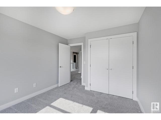 2118 Cavanagh Dr Sw, House detached with 3 bedrooms, 2 bathrooms and null parking in Edmonton AB | Image 25