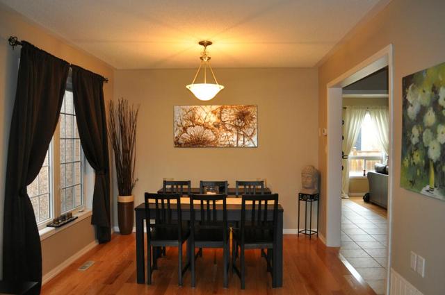 840 Bessy Tr, House detached with 4 bedrooms, 3 bathrooms and null parking in Milton ON | Image 3