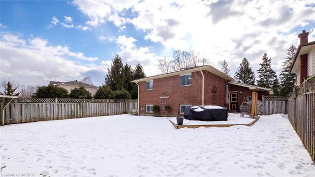 320 1st Street W, House detached with 4 bedrooms, 2 bathrooms and 5 parking in Owen Sound ON | Image 18