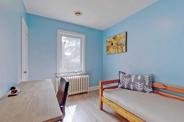 409 Mortimer Ave, House detached with 2 bedrooms, 3 bathrooms and 1 parking in Toronto ON | Image 7