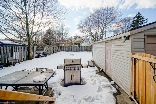 4553 Fifth Avenue, House detached with 4 bedrooms, 1 bathrooms and 4 parking in Niagara Falls ON | Image 35