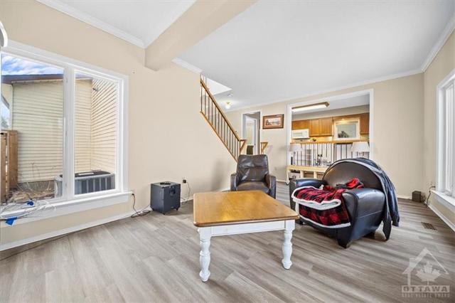 28 Antler Avenue, House detached with 3 bedrooms, 4 bathrooms and 5 parking in Ottawa ON | Image 16