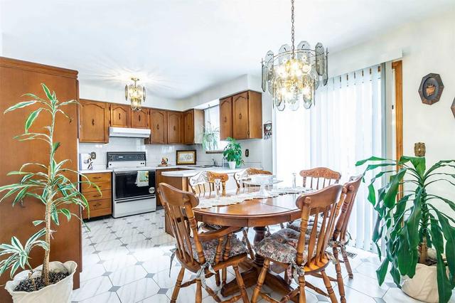486 Meadows Blvd, House semidetached with 3 bedrooms, 2 bathrooms and 4 parking in Mississauga ON | Image 38