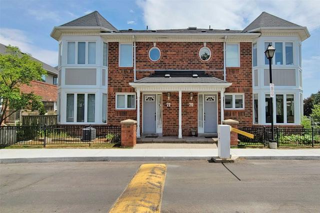 70 - 18 Clark Ave W, Townhouse with 2 bedrooms, 3 bathrooms and 1 parking in Vaughan ON | Image 1