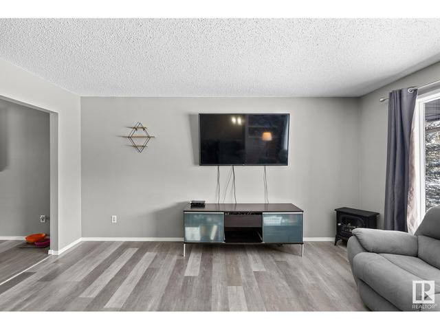 1732 61 St Nw, House detached with 4 bedrooms, 2 bathrooms and null parking in Edmonton AB | Image 2
