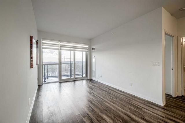 lph06 - 65 Oneida Cres, Condo with 1 bedrooms, 1 bathrooms and 1 parking in Richmond Hill ON | Image 2