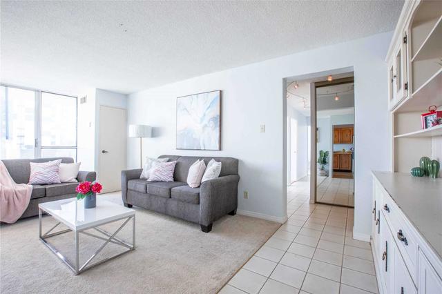 1203 - 375 King St N, Condo with 3 bedrooms, 2 bathrooms and 1 parking in Waterloo ON | Image 2