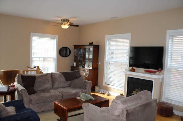 107 Roberts Row, Townhouse with 2 bedrooms, 2 bathrooms and 1 parking in Cobourg ON | Image 21