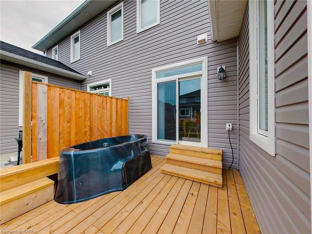 109 Dr Richard James Crescent, House semidetached with 3 bedrooms, 2 bathrooms and 4 parking in Loyalist ON | Image 23