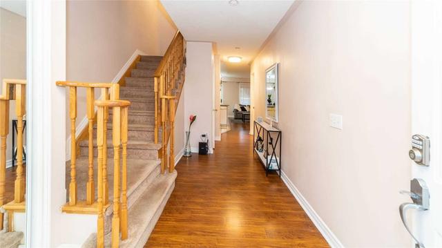 141 Checkerberry Cres, House attached with 3 bedrooms, 3 bathrooms and 4 parking in Brampton ON | Image 23