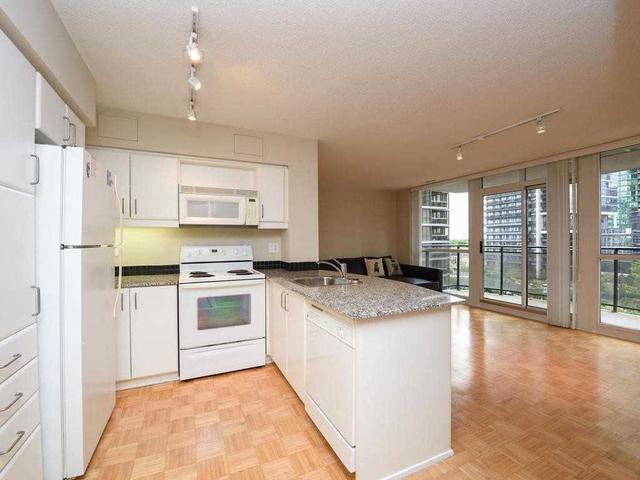 1005 - 33 Sheppard Ave E, Condo with 1 bedrooms, 1 bathrooms and 1 parking in Toronto ON | Image 40