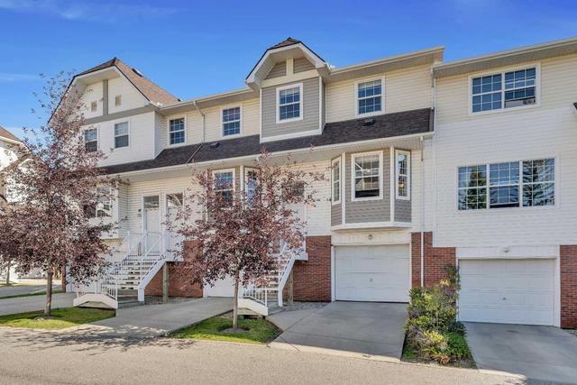 45 Tuscany Springs Gardens Nw, Home with 3 bedrooms, 1 bathrooms and 2 parking in Calgary AB | Image 2