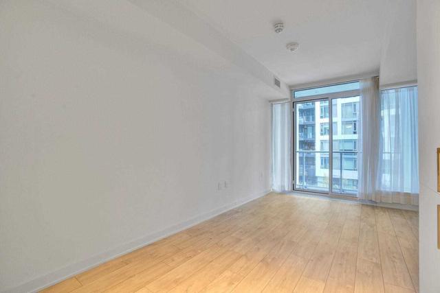 419e - 576 Front St W, Condo with 0 bedrooms, 1 bathrooms and 0 parking in Toronto ON | Image 4