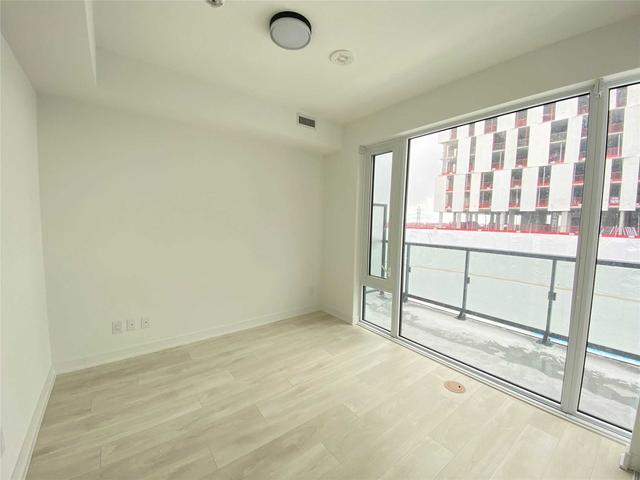 s808 - 180 Mill St, Condo with 3 bedrooms, 2 bathrooms and 1 parking in Toronto ON | Image 2