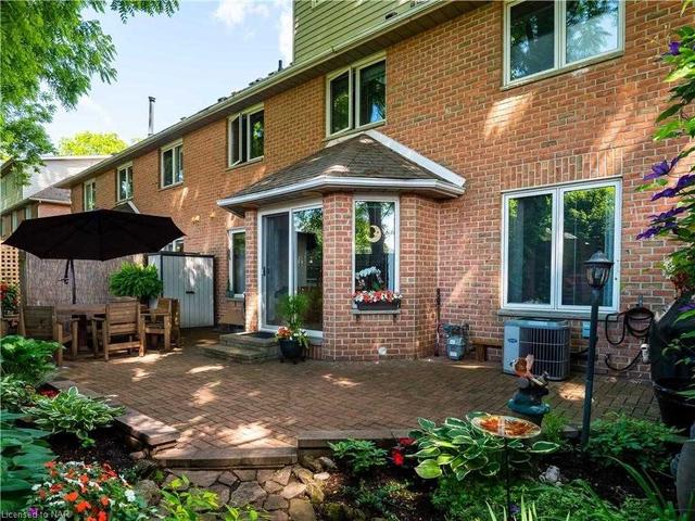 11 - 4667 Portage Rd, Townhouse with 3 bedrooms, 4 bathrooms and 4 parking in Niagara Falls ON | Image 4