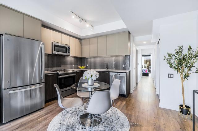 10 - 15 Brin Dr, Townhouse with 3 bedrooms, 2 bathrooms and 1 parking in Toronto ON | Image 4
