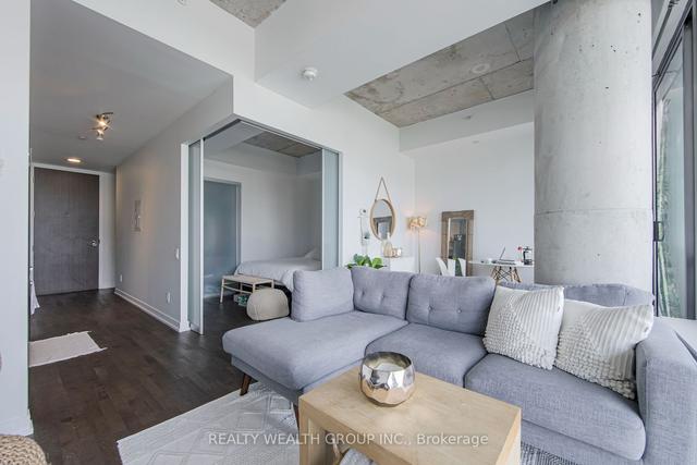 1106 - 560 King St W, Condo with 1 bedrooms, 1 bathrooms and 0 parking in Toronto ON | Image 4