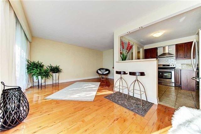 351 Morden Rd, House detached with 3 bedrooms, 2 bathrooms and 4 parking in Oakville ON | Image 7