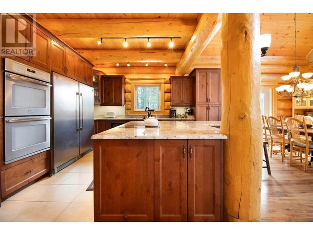 63 Walker Road, House detached with 5 bedrooms, 2 bathrooms and null parking in North Okanagan F BC | Image 7