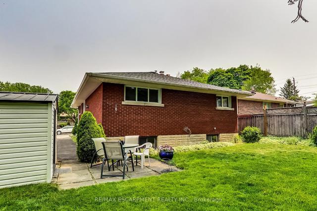 202 West 18th St, House detached with 2 bedrooms, 1 bathrooms and 4 parking in Hamilton ON | Image 29