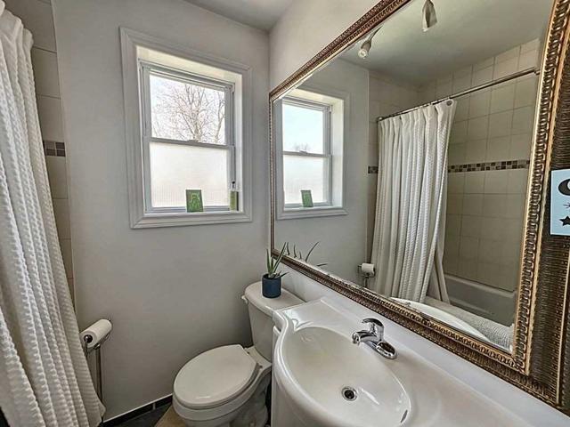 43 Atlee Ave, House semidetached with 3 bedrooms, 2 bathrooms and 4 parking in Toronto ON | Image 6
