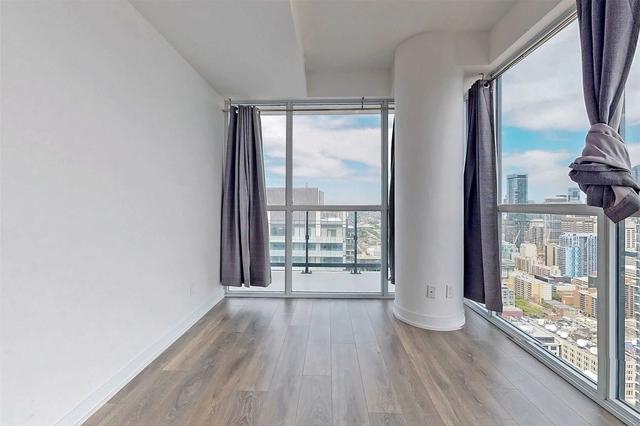 4410 - 87 Peter St, Condo with 1 bedrooms, 1 bathrooms and 0 parking in Toronto ON | Image 6