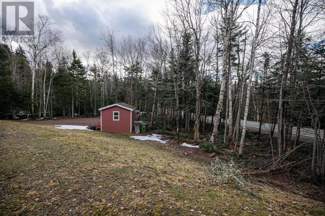 17980 Highway 2, House detached with 3 bedrooms, 2 bathrooms and null parking in Cumberland, Subd. B NS | Image 4