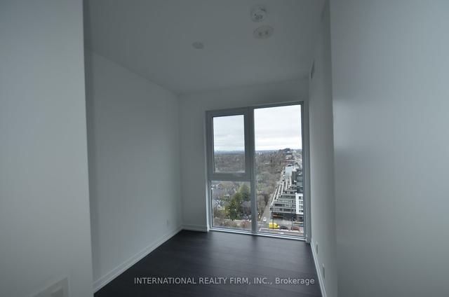 1705 - 2020 Bathurst St, Condo with 3 bedrooms, 2 bathrooms and 1 parking in Toronto ON | Image 7