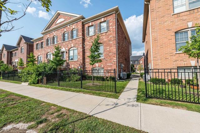 25 - 31 Battalion Rd, Townhouse with 2 bedrooms, 3 bathrooms and 1 parking in Brampton ON | Image 12