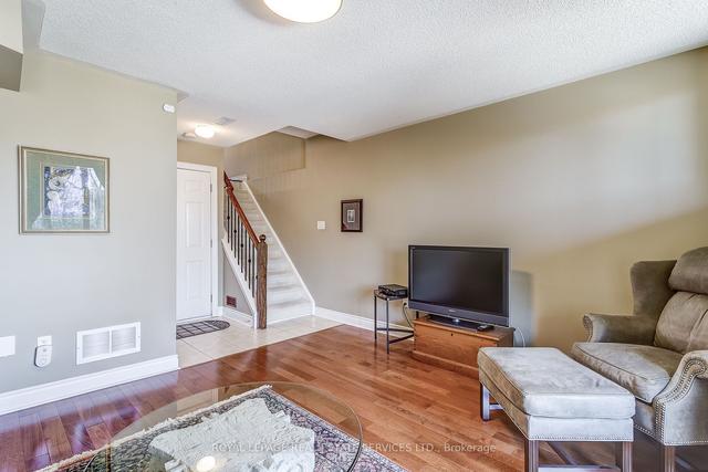 23 Leaves Terr, House attached with 3 bedrooms, 3 bathrooms and 2 parking in Toronto ON | Image 25